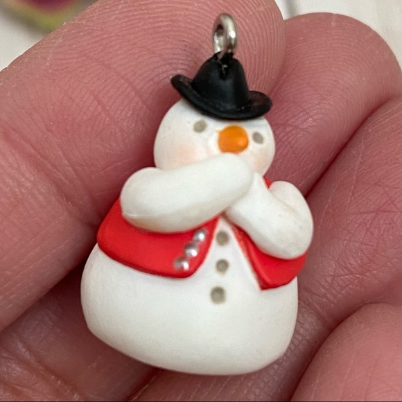 2005 Hallmark Keepsake Set of 3 Snowman Miniature Ornaments - Picture 9 of 10